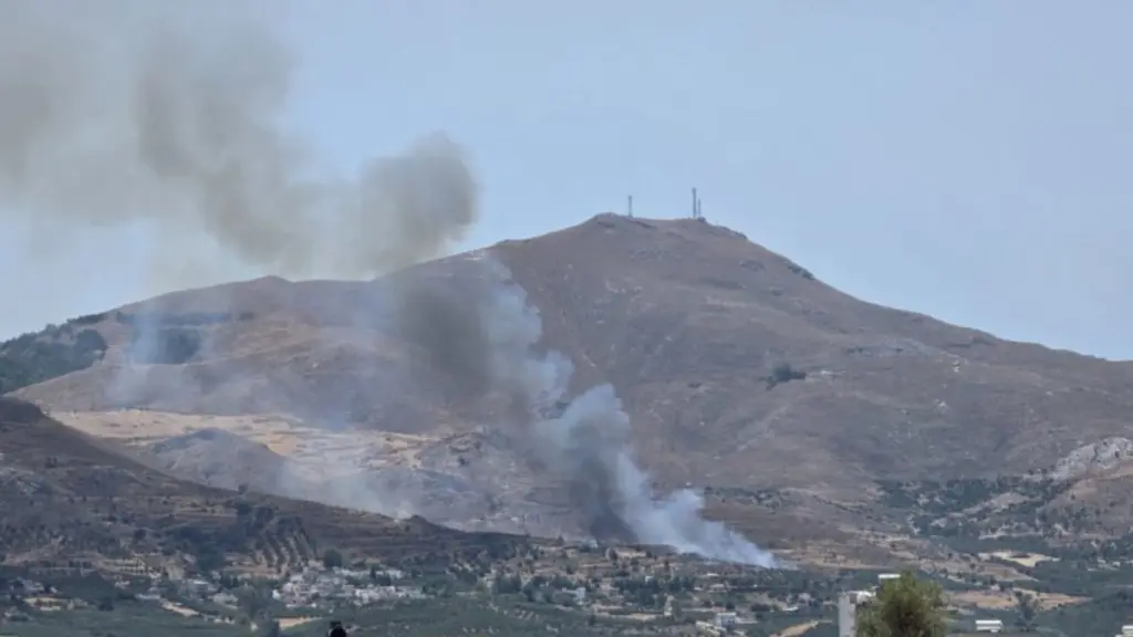 Φωτιά στην Αληθινή Ηρακλείου: Ενισχύθηκαν οι δυνάμεις – Επιχειρούν 3 ελικόπτερα