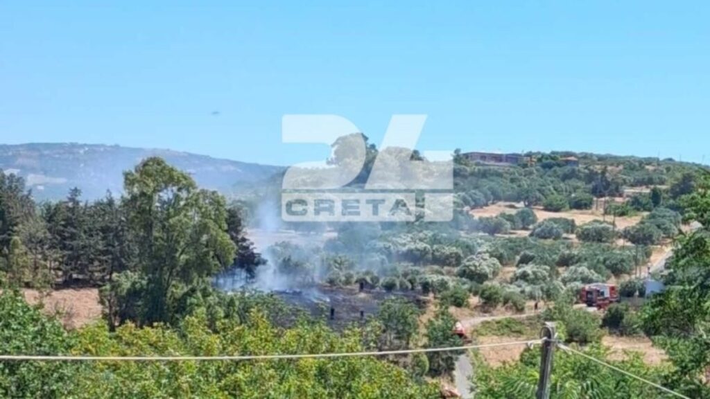 Φωτιά στο Ηράκλειο κοντά στις αρχαιότητες της Κνωσού – Εκκενώθηκε ο αρχαιολογικός χώρος