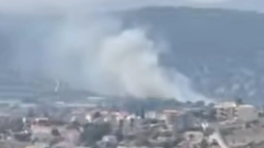 Οριοθετήθηκε η φωτιά στα Σπάτα κοντά στο κτήμα Νάσιουτζικ