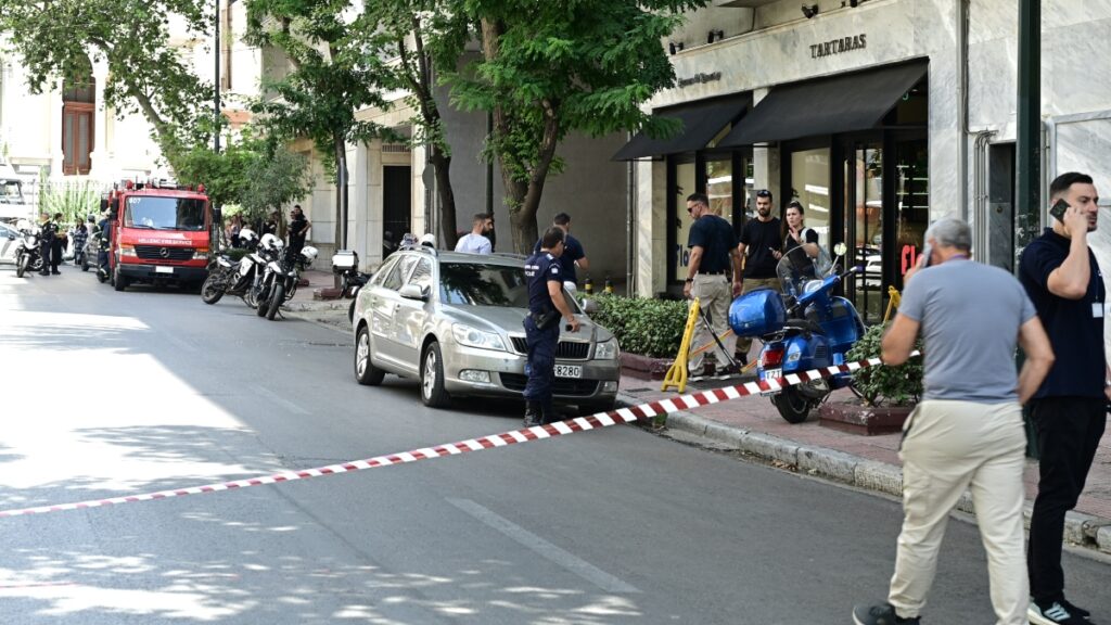 Λήξη συναγερμού στη γαλλική πρεσβεία ύστερα από το τηλεφώνημα για βόμβα – Αποκαταστάθηκε η κυκλοφορία στο κέντρο της Αθήνας