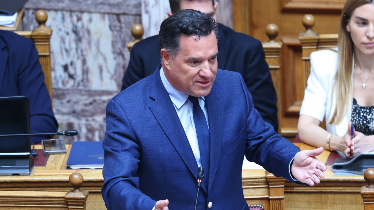 Επίθεση Γεωργιάδη κατά Ανδρουλάκη: “Αυτό που κάνει είναι κατάντια, θέλει να πάει το ΠΑΣΟΚ στο 3% για να είναι ευχαριστημένος;”