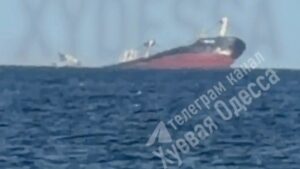 Ρωσία: «Χτυπήσαμε ουκρανικά λιμάνια και πλοία» – Βυθίστηκε το φορτηγό πλοίο Golden Leo
