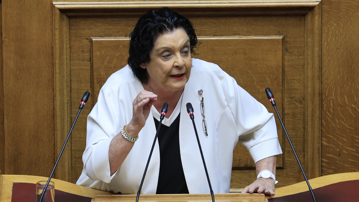 Κανέλλη κατά κόμμα Τσίπρα: “Τι καινούργιο φέρνει; – Περιοδεύοντες θίασοι οι μετακινήσεις στην ΕΛΑΣ”
