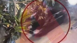 Νέο βίντεο ντοκουμέντο από την καταδίωξη του 20χρονου στο Άργος – «Μόνο με μηχανήματα λειτουργεί το σώμα του» λέει η μητέρα του