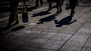 “Καμίνι” η Αθήνα από τον καύσωνα – Καταγράφηκαν θερμοκρασίες 60 και 75 βαθμών Κελσίου σε άσφαλτο και ταράτσες