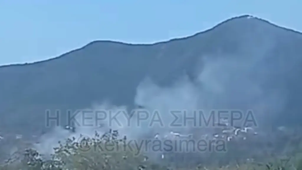 Φωτιά στην Κέρκυρα: Νέα πυρκαγιά στο Λιβάδι Ρόπα – Κινητοποιήθηκαν 2 ελικόπτερα