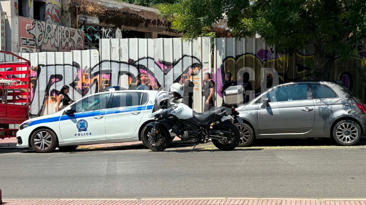 Φρίκη στην Κυψέλη – Εντοπίστηκε πτώμα σε προχωρημένη σήψη μέσα σε βαλίτσα