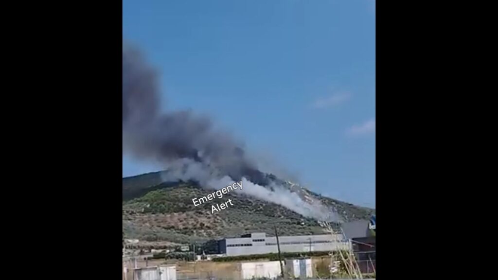 Φωτιά στο Σπαθοβούνι Κορινθίας – Επιχειρούν 7 εναέρια μέσα