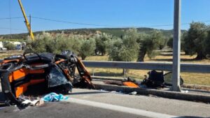 Τραγωδία στη Λέσβο: Νεκρές δυο γυναίκες σε τροχαίο – Στο ίδιο σημείο σκοτώθηκαν πριν ένα μήνα δύο νεαροί (Βίντεο – Φωτογραφίες)