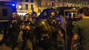 Μαγιόρκα: Επτά τραυματίες από επεισόδια σε πορεία για τον υπερτουρισμό – “Το νησί έχει φτάσει στα όριά του” (βίντεο)