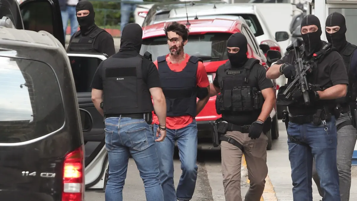 Εμπρηστική επίθεση στη Marfin: Τι υποστήριξαν στις μαραθώνιες απολογίες τους οι δύο 42χρονοι κατηγορούμενοι