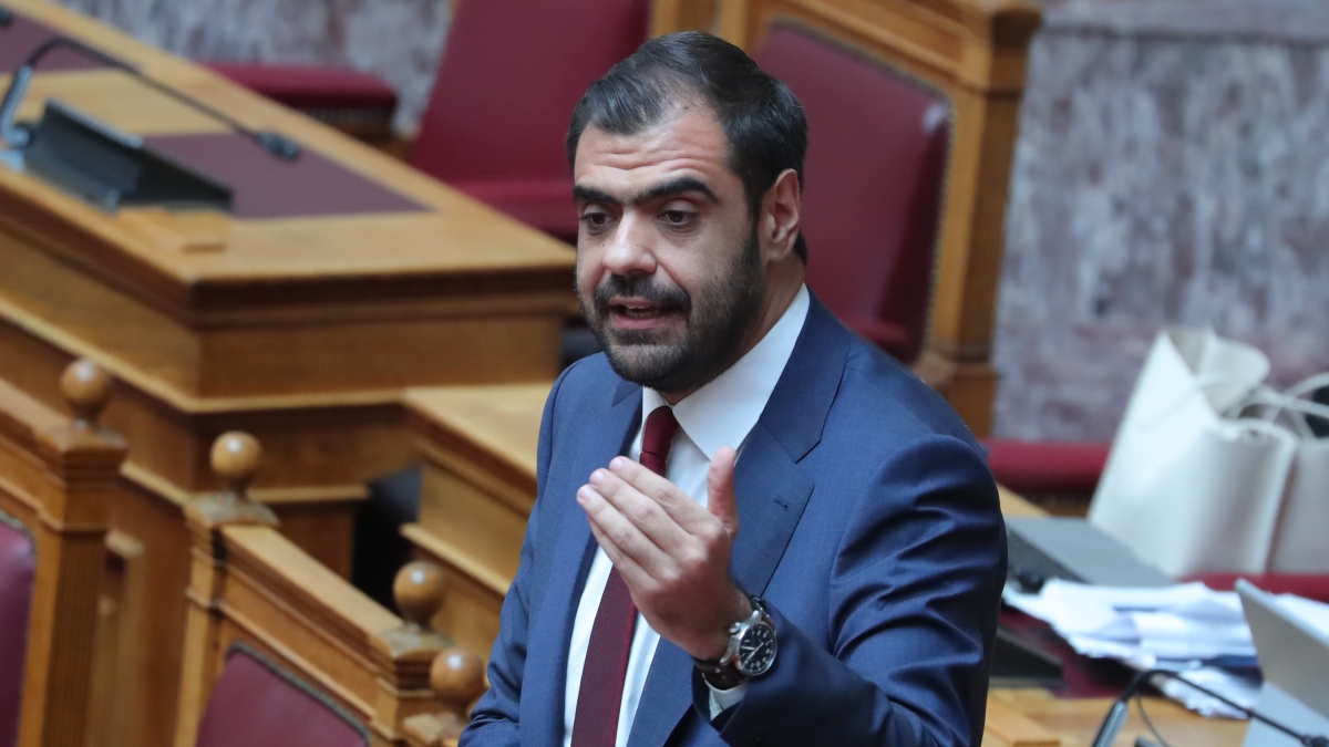 Μαρινάκης: “Η κοινωνία βρίσκεται μπροστά σε μια ξεκάθαρη επιλογή ανάμεσα στη Δημοκρατία και τη βία – Να πέσουν οι μάσκες”