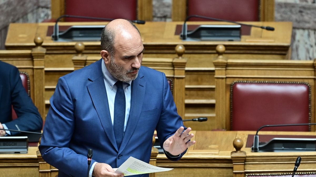 Μαρκόπουλος: “Ο Άδωνις θα πρέπει να έχει σοβαρότερα πράγματα για να ασχοληθεί από το να παίζει τένις με πολιτικό μας αντίπαλο”