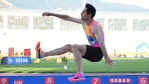 Τεντόγλου: Ισοφάρισε το πανελλήνιο ρεκόρ με άλμα στα 8,66 μέτρα (βίντεο)