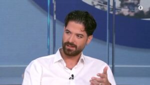 Άρης Μουγκοπέτρος: “Το δεξί μου μάτι βλέπει κατά 15% – Έκανα 7 επεμβάσεις μέσα σε 11 μήνες”