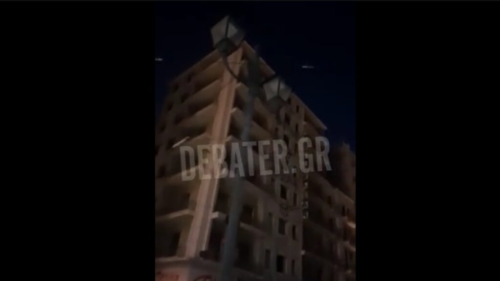 Καταγγελία στο DEBATER: “Χωρίς φωτισμό για έναν μήνα σημείο στην Αγίου Κωνσταντίνου στην Ομόνοια” (βίντεο)