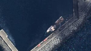 Ουκρανία: Κατάφερε νέο καίριο πλήγμα με drones σε ρωσικά πλοία στη Μαύρη Θάλασσα – Μία ανάσα απ΄ το «παλάτι του Πούτιν»