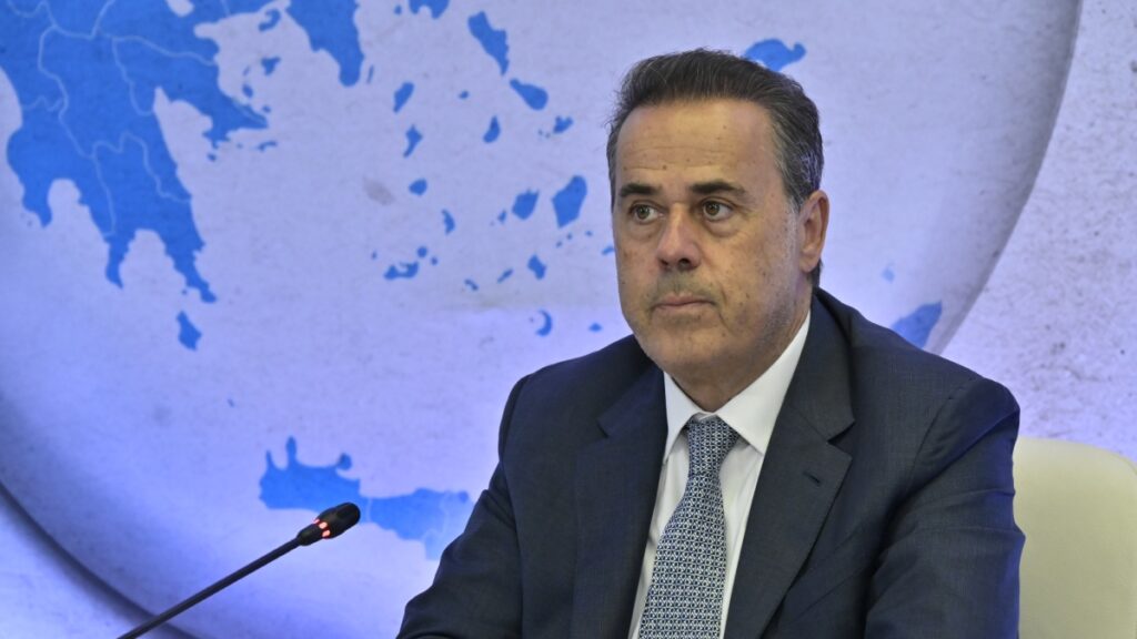 Παπασταύρου: “Αποκύημα της φαντασίας της Καρυστιανού οι ανεμογεννήτριες στο Ωραιόκαστρο – Δεν υπάρχουν, ούτε θα υπάρξουν με το νέο χωροταξικό”