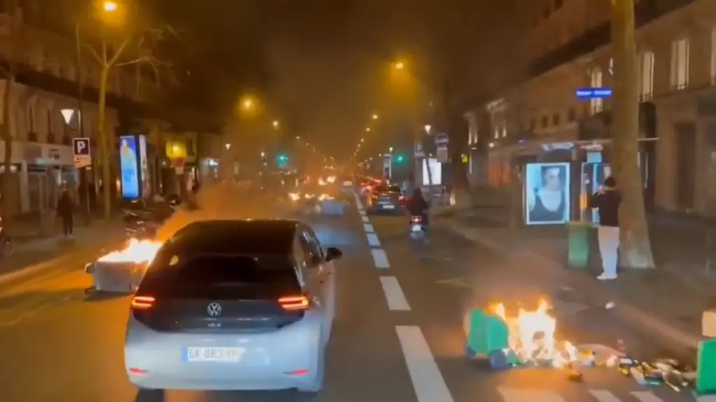 Επεισόδια σε Παρίσι και Λονδίνο μετά την νίκη της Γαλλίας επί του Μαρόκου (βίντεο)