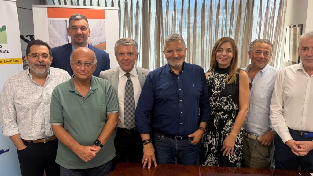Επανεξελέγη πρόεδρος του ΙΣΑ ο Γιώργος Πατούλης – Συγκροτήθηκε σε σώμα το νέο ΔΣ.