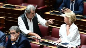 Ροντέο στον ΣΥΡΙΖΑ: Ο Πολάκης, η Δούρου και τα ανοιχτά μέτωπα στην μετά Φάμελλου εποχή – Ντόμινο παραιτήσεων και θεσμικά αδιέξοδα