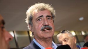 Παύλος Πολάκης: Ανακοινώθηκε επισήμως στην Ολομέλεια η επανένταξή του στην ΚΟ του ΣΥΡΙΖΑ