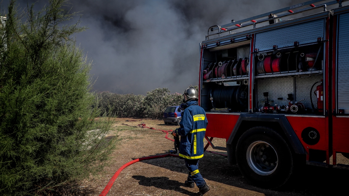 Φωτιά στην Μπαμπίνη Αστακού Αιτωλοακαρνανίας – Επιχειρούν 3 εναέρια μέσα, καίει σε χαμηλή βλάστηση