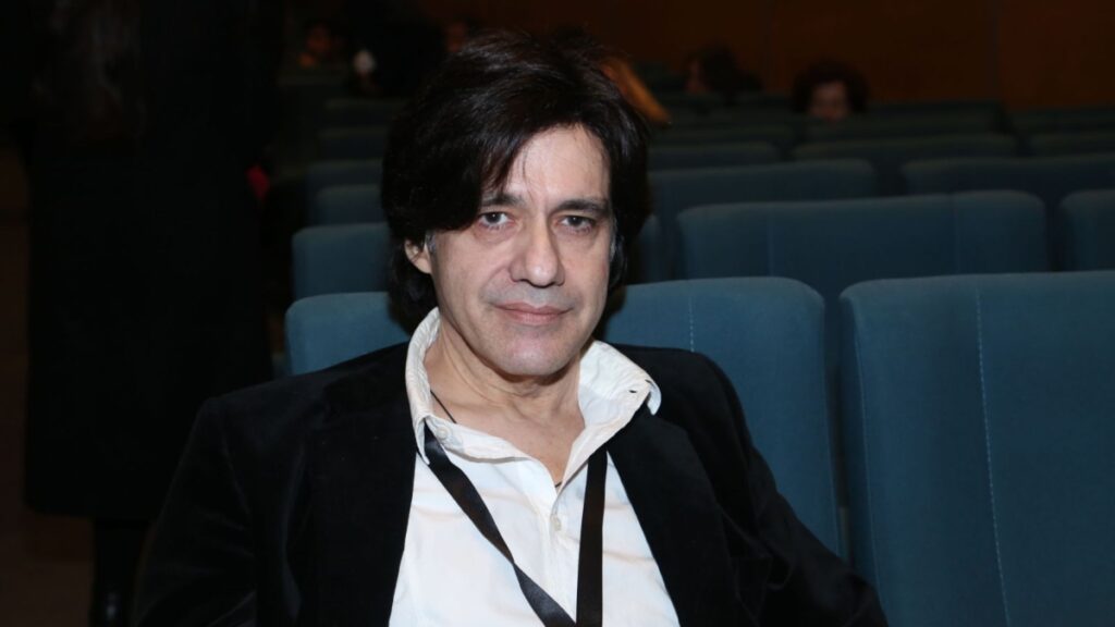 Αλέξης Σταμάτης: Πέθανε στα 67 του χρόνια ο συγγραφέας – Ήταν γιος της ηθοποιού Μπέτυς Αρβανίτη