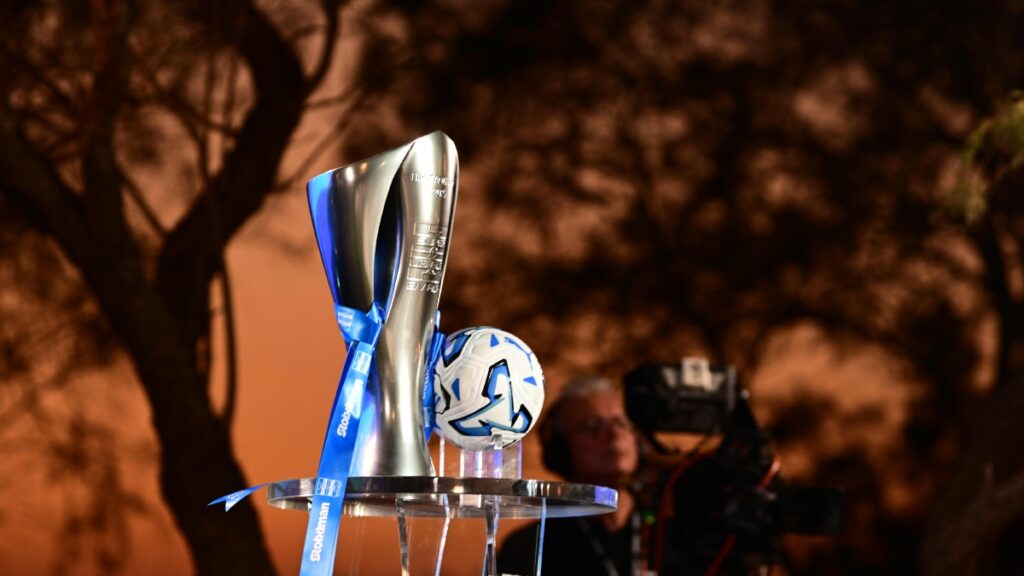 Super League: Αυτό είναι το πρόγραμμα του πρωταθλήματος – Εντός έδρας ξεκινούν την πορεία τους ΑΕΚ, Ολυμπιακός, Παναθηναϊκός και ΠΑΟΚ