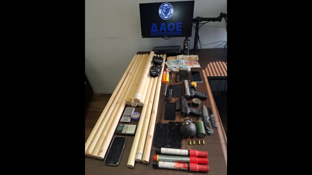 Εξαρθρώθηκε συμμορία οργανωμένων οπαδών στην Αττική – Πώς δρούσαν τα μέλη της και σε ποια περιστατικά βίας είχαν εμπλακεί
