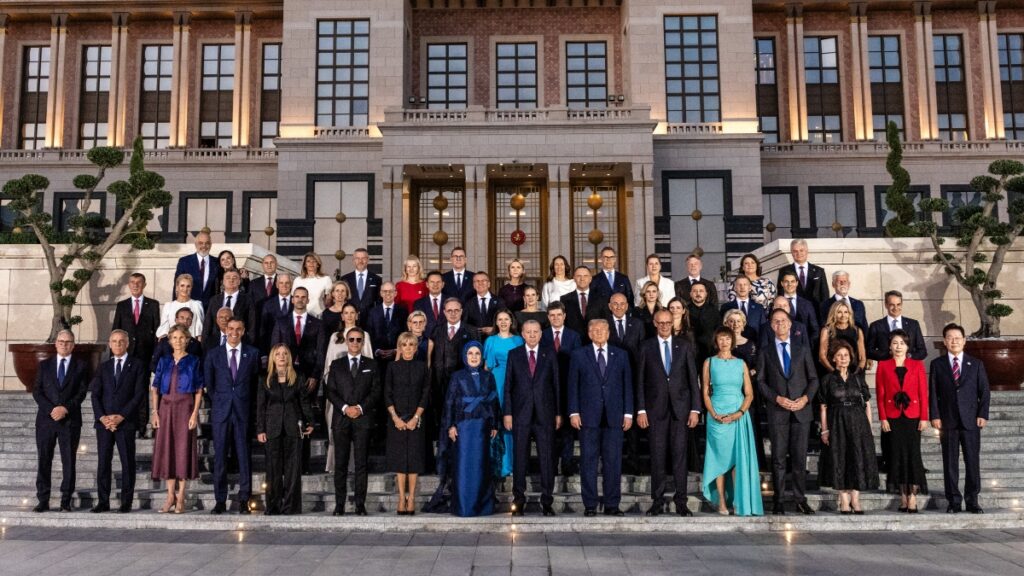 Τα βλέμματα του πλανήτη στη συνεδρίαση των ηγετών του ΝΑΤΟ – Στο τραπέζι οι αμυντικές δαπάνες και η υποστήριξη στην Ουκρανία