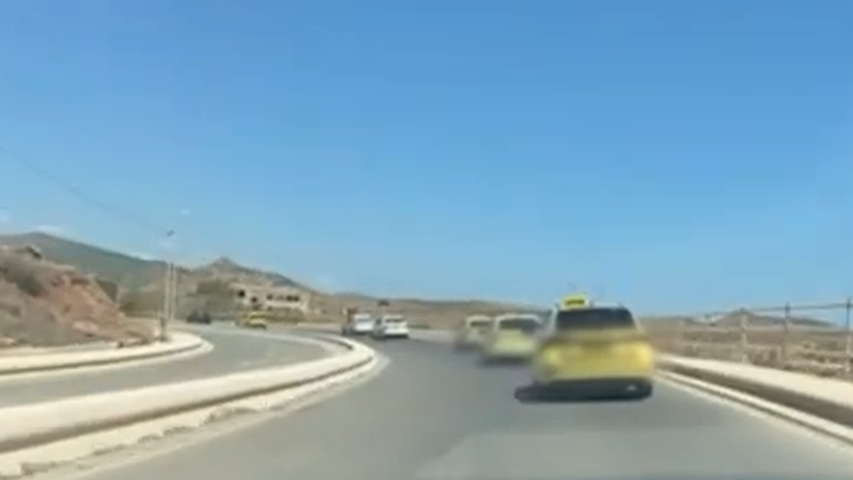 Λαύριο: Συνελήφθησαν 4 οδηγοί ταξί που εισέπραξαν υπερβολικό κόμιστρο από επιβάτες (βίντεο)