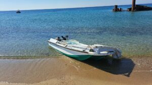 Θεσσαλονίκη: Βρέθηκε η βάρκα και προσωπικά αντικείμενα του 69χρονου αγνοούμενου στον Θερμαϊκό (φωτογραφίες)