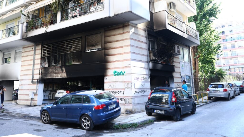 Ζήσης Ιωακείμοβιτς για εμπρηστικές επιθέσεις στη Θεσσαλονίκη: “Δεν μας τρομοκρατούν, ούτε μας εκφοβίζουν οι θρασύδειλοι τραμπούκοι”