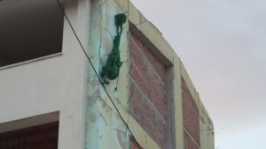 Κατέρρευσε μεσοτοιχία κτιρίου στο Μαρούσι – Ένας τραυματίας – Δείτε φωτογραφίες