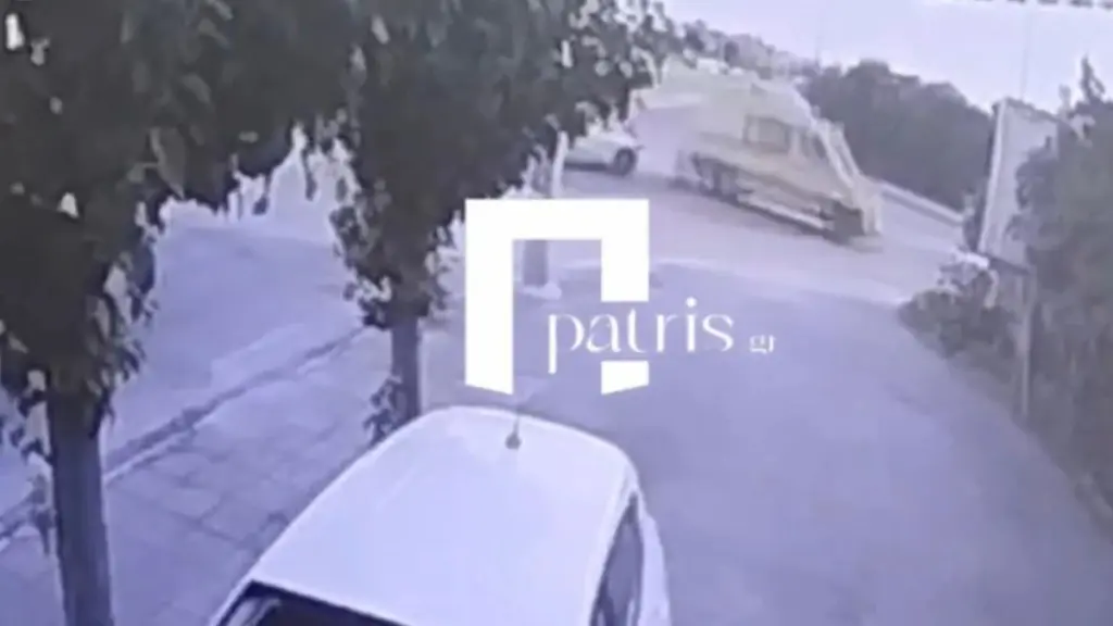 Τροχαίο με ασθενοφόρο στα Χανιά: Νέο βίντεο με την σύγκρουση με το ΙΧ που οδηγούσε νοσηλεύτρια του νοσοκομείου