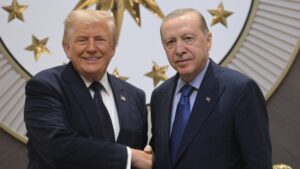 Τα 5 ψέματα του Τραμπ στη συνάντησή του με τον Ερντογάν στην Άγκυρα – Τι είπε για Γροιλανδία, Μπάιντεν και επενδύσεις στις ΗΠΑ