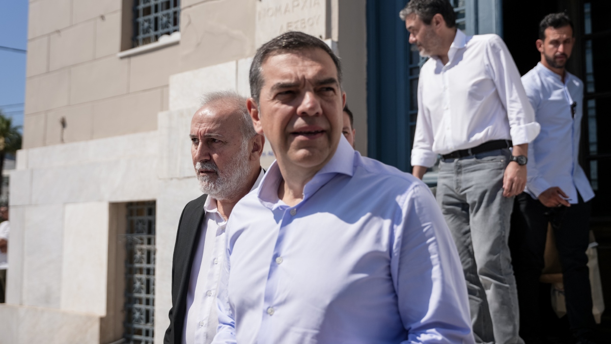 Τσίπρας από Λέσβο: “Ευθύνη όλων μας να διατηρήσουμε ζωντανή την αγροτική παραγωγή”