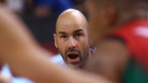 «Άστραψε και βρόντηξε» ο Σπανούλης: «Από το επόμενο παράθυρο θα είναι όλοι εδώ – Η εικόνα μας ήταν ντροπή» (βίντεο)