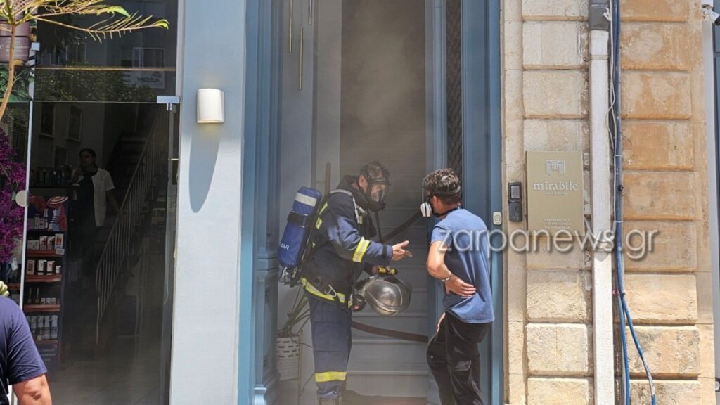 Πανικός στα Χανιά από φωτιά σε τουριστικό κατάλυμα (φωτογραφίες)
