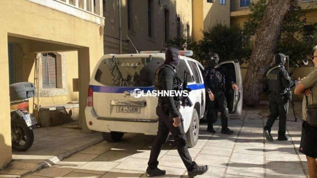 Μαφία στα Χανιά: Σοκάρουν οι συνομιλίες αστυνομικού με αρχηγικό μέλος – “Θα πάρω του φουσκωτούς μου και θα πάω από εκεί, βασίζομαι πάνω σου”