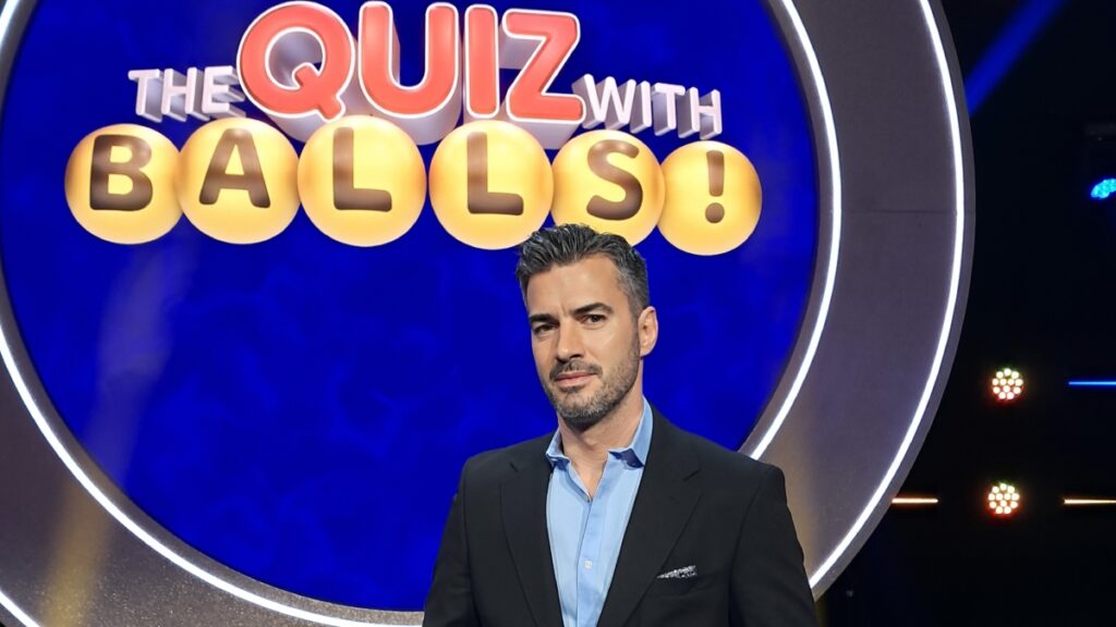 “The Quiz with Balls!”: Το νέο τηλεπαιχνίδι με τον Γιάννη Τσιμιτσέλη στον ΣΚΑΪ