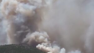 FLAME: Ισοδύναμη με 6 ατομικές βόμβες η ενέργεια από την τεράστια φωτιά που κατέκαψε Βοιωτία και Αττική