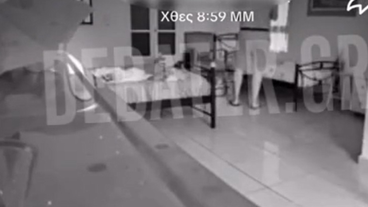 Καταγγελία στο DEBATER για δωμάτιο airbnb: «Μπήκε χωρίς μπλούζα ενώ είχαμε τον σκύλο μέσα» (βίντεο)