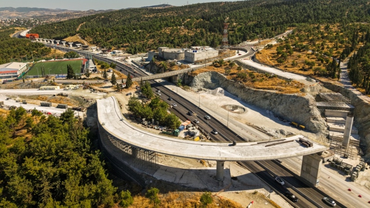 Ταχιάος: “Τον Μάιο του 2027 η παράδοση του FlyOver – Πάνω από 60% η πρόοδος του έργου”