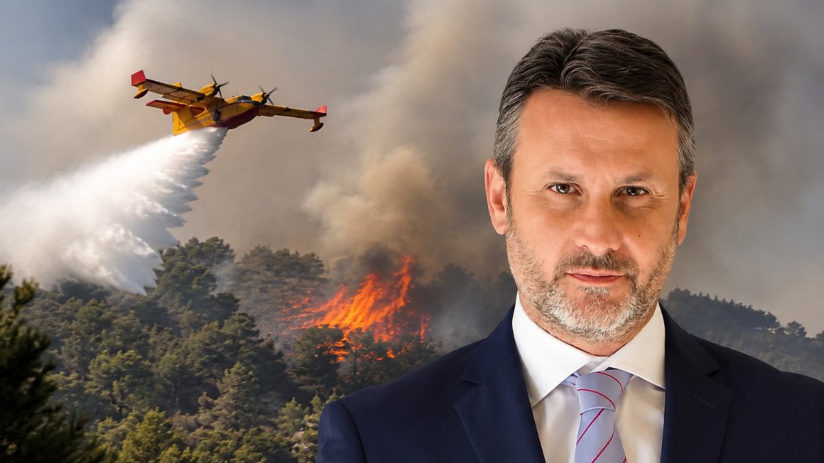 Φωτιά στη Σαλαμίνα: Πώς ξεκίνησε η πυρκαγιά – Τι λέει ο δήμαρχος για τα ακαθάριστα οικόπεδα