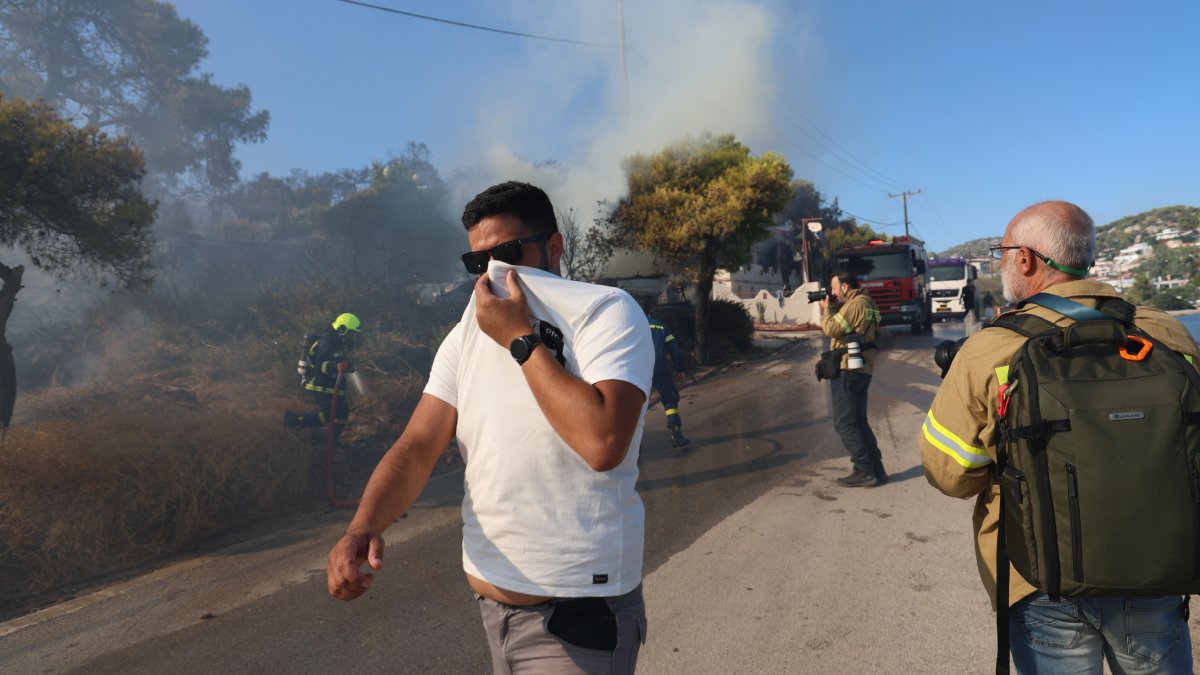 Φωτιά στη Σαλαμίνα: Δύο νεκροί – Στους 502 οι απεγκλωβισμένοι, 9 άτομα με εγκαύματα
