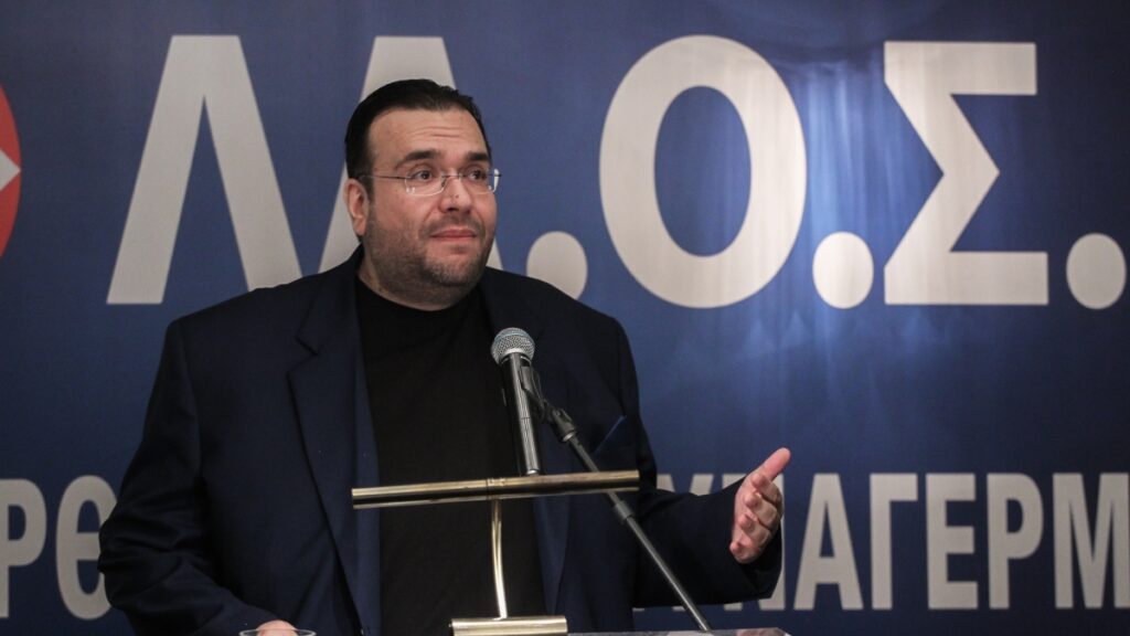 Καταγγελία Φίλιππου Καμπούρη: «Πήγε να με μαχαιρώσει – Μου είπε “είμαι μουσουλμάνος, θα σε σκοτώσω’’» (βίντεο)
