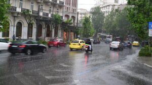 Αλλάζει από σήμερα ο καιρός: Βροχές και καταιγίδες μέχρι την Πέμπτη – Ανεβαίνει η θερμοκρασία από την Παρασκευή