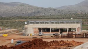 Υπογράφηκε η σύμβαση για τα συστήματα αεροναυτιλίας στο νέο Διεθνές Αεροδρόμιο Ηρακλείου – Αναμένεται να τεθεί σε λειτουργία τον Νοέμβριο του 2028